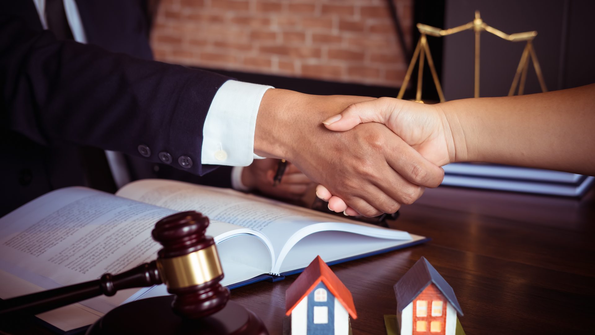 Executive Benefits for Law Firm Partners in Canada