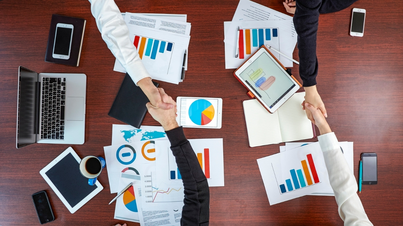 Balancing Debt Repayment vs Investments